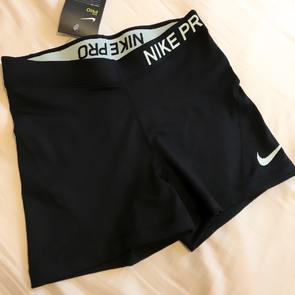 Nike pro short